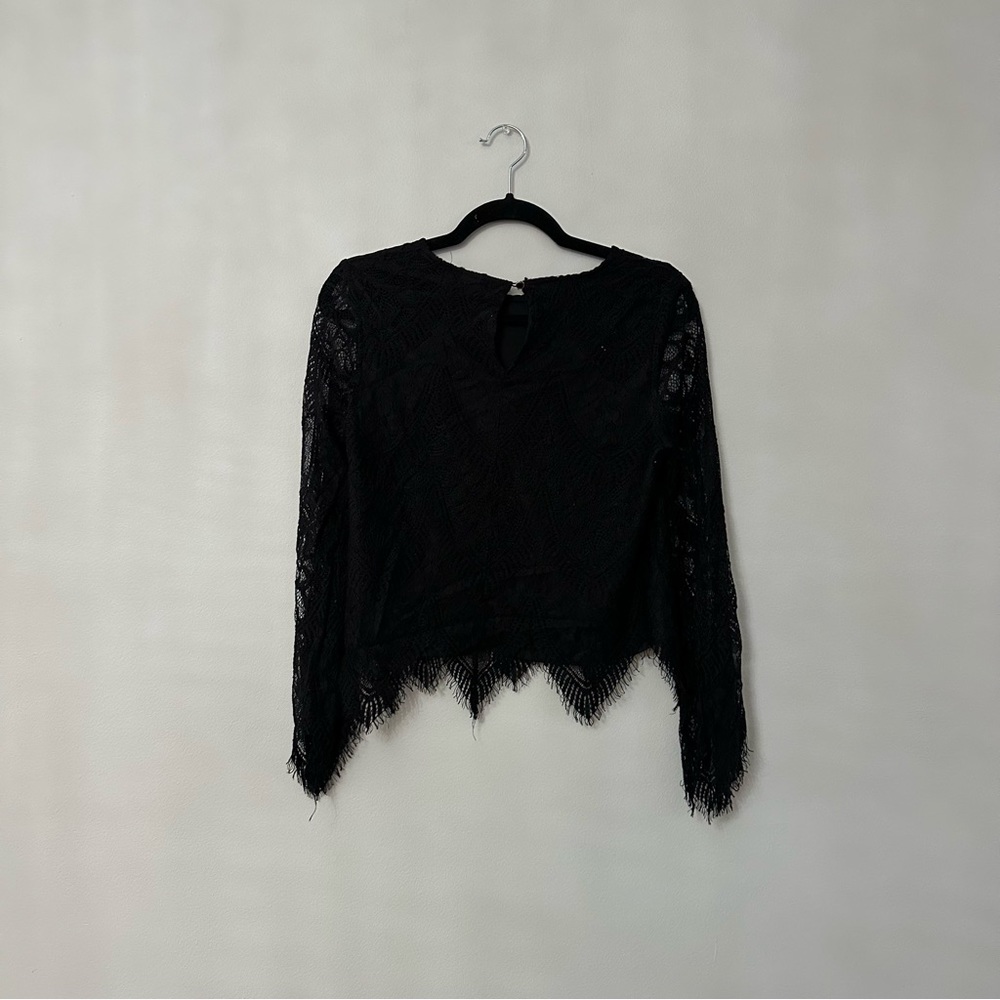 MISSVALLEY lace crop top BLACK